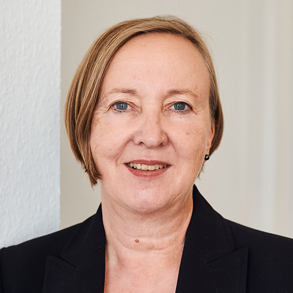 Dr. Waltraud Kreutz-Gers